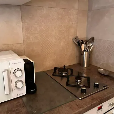 L'umbria アパート